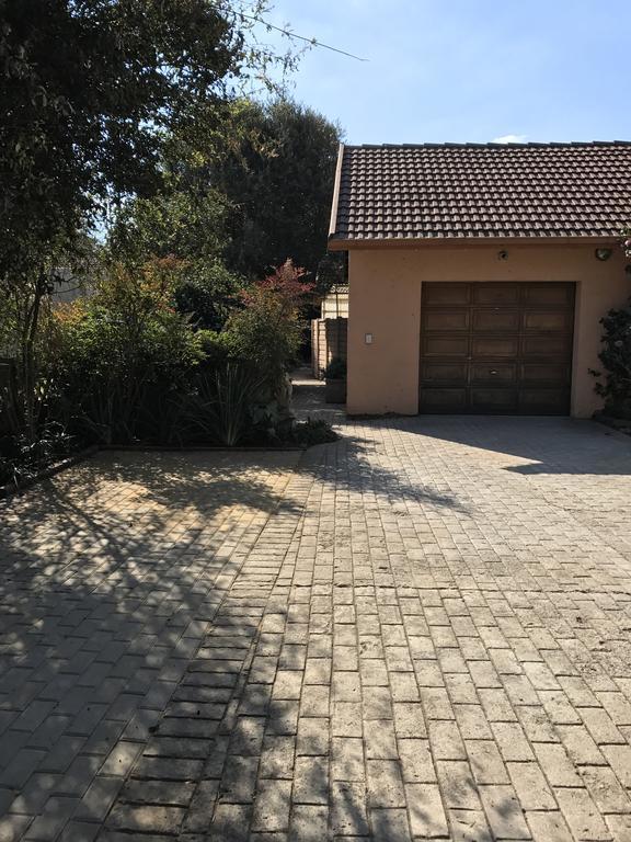 Celtis Lane Guest House Boksburg Exteriör bild
